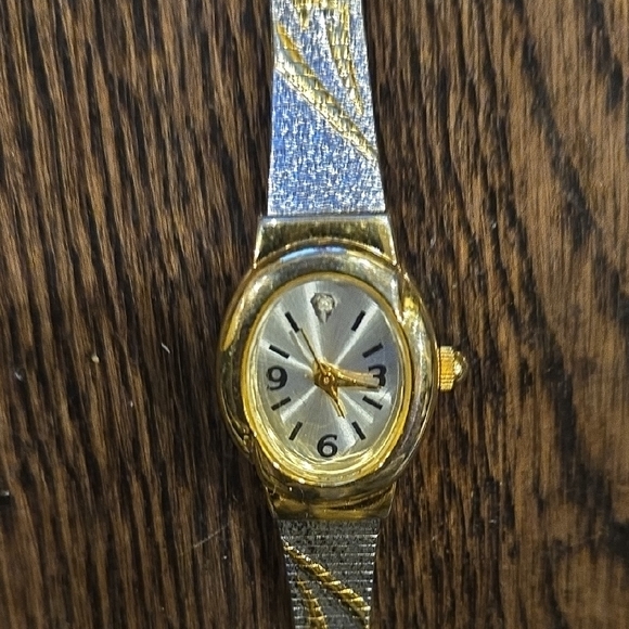 Vintage Avon Elegant Gold and Silver Women's Watch - Picture 1 of 4